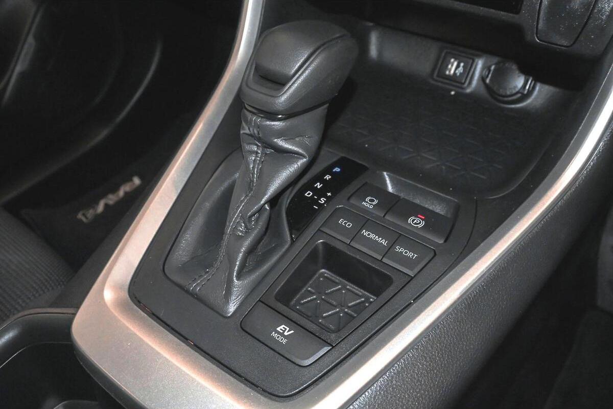 2024 Toyota RAV4 GX Auto 2WD image 14