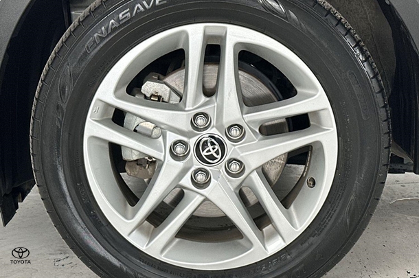 2023 Toyota CH-R GXL-2WD image 11