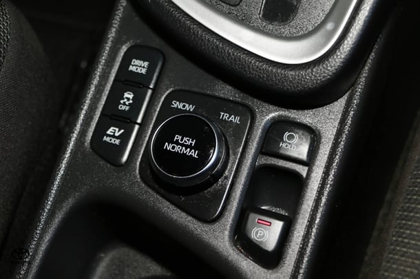 2021 Toyota Yaris Cross Hybrid GX image 16