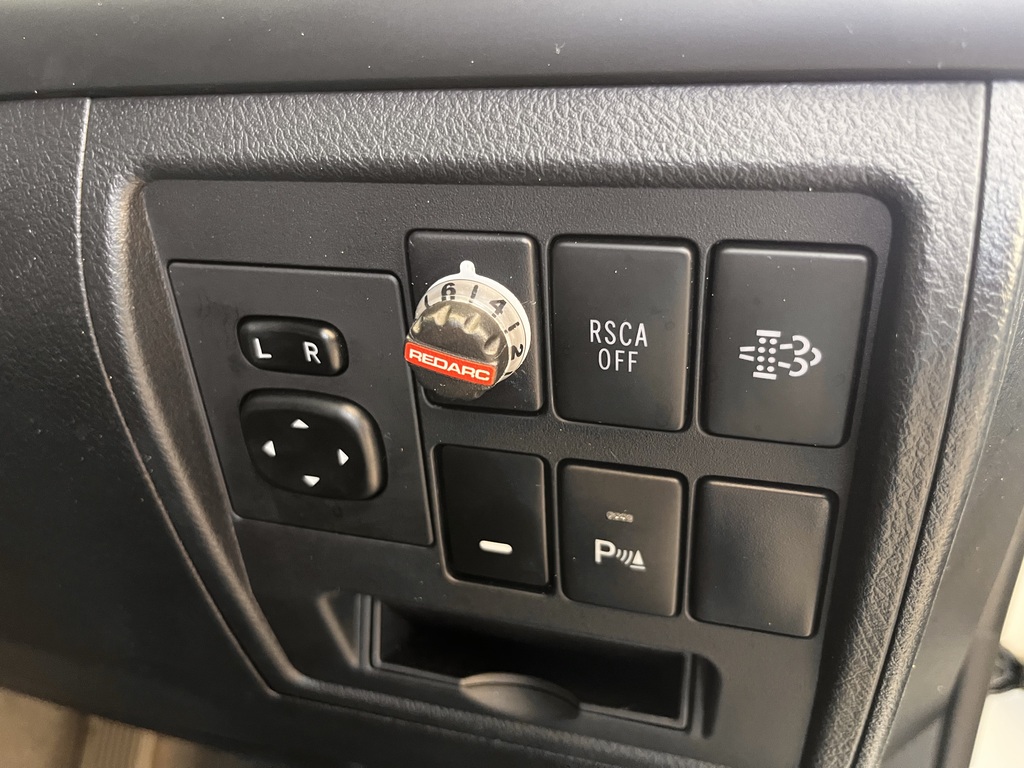 2021 Toyota Landcruiser GXL image 12
