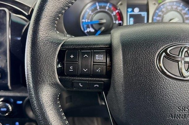 2020 Toyota Hilux Rogue image 18