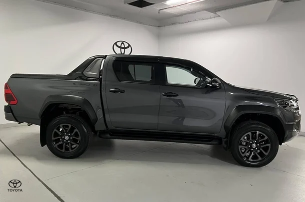 2024 Toyota Hilux Rogue image 4