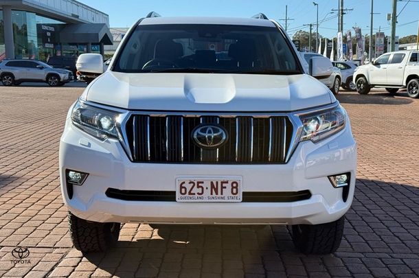 2023 Toyota Prado GXL image 7