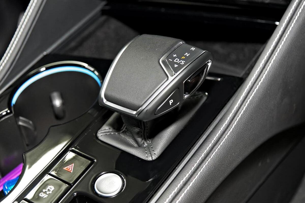 2024 Volkswagen Touareg 170TDI RC Auto 4MOTION MY24 image 13