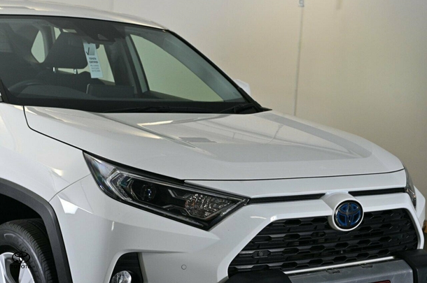 2021 Toyota Rav4 Hybrid GX AWD image 5
