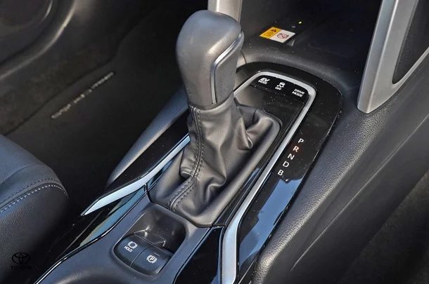 2024 Toyota Corolla Cross Hybrid Atmos AWD image 21