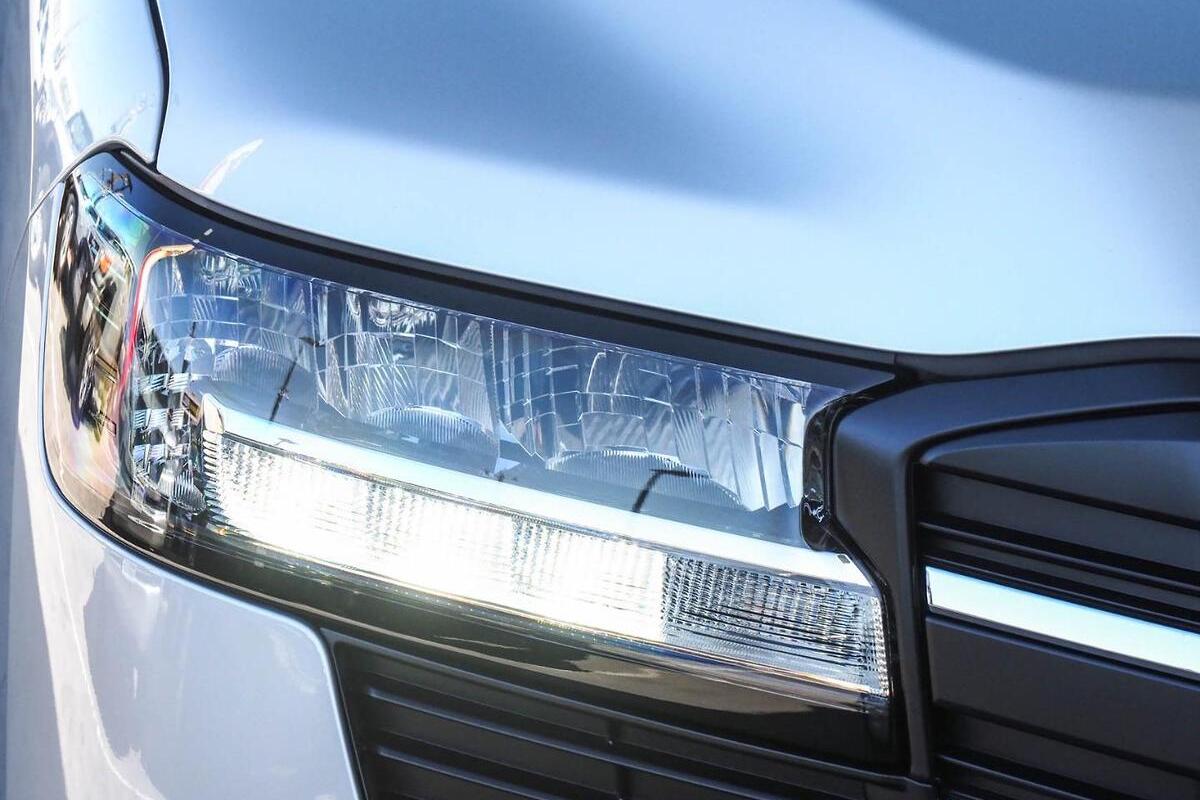 2024 Toyota Landcruiser GX Auto 4x4 image 18