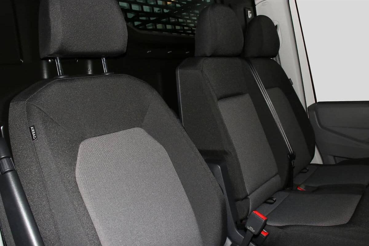 2024 Volkswagen Crafter 55 TDI410 SY1 Medium Wheelbase Auto MY24 image 6
