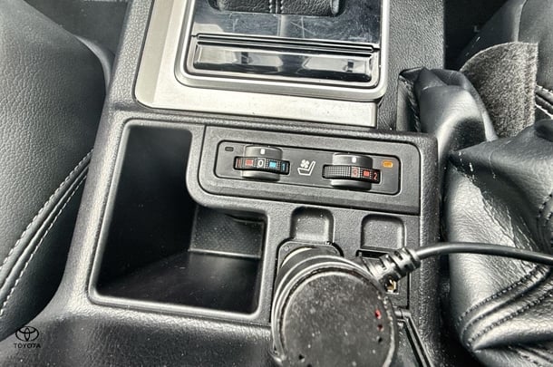 2023 Toyota Prado VX image 19