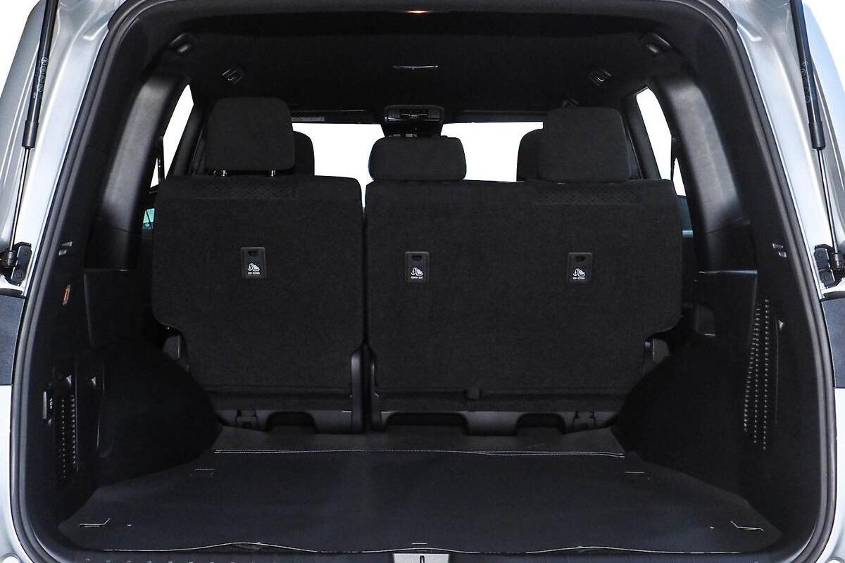 2025 Toyota Landcruiser GX Auto 4x4 image 9