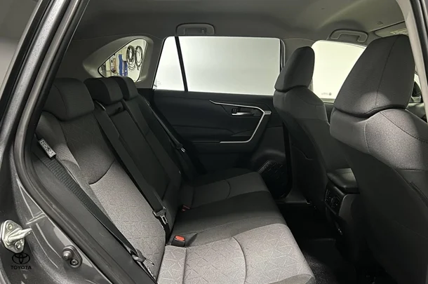 2024 Toyota Rav4 Hybrid GXL-2WD image 11