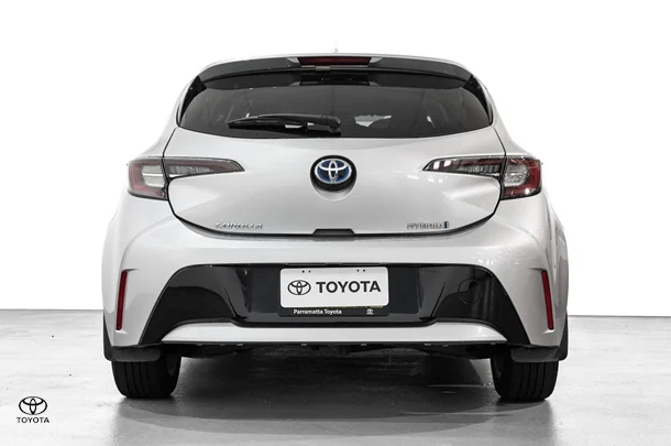 2019 Toyota Corolla Hatch Hybrid Ascent Sport image 5