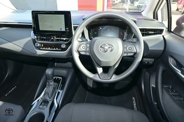 2025 Toyota Corolla Sedan Hybrid Ascent Sport image 9