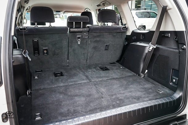 2018 Toyota Prado GXL image 10