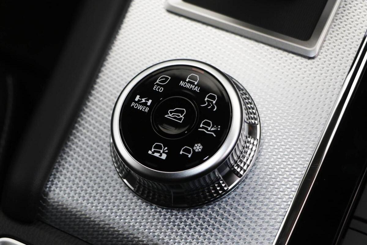 2024 Mitsubishi Outlander PHEV Exceed ZM Auto AWD MY24 image 15