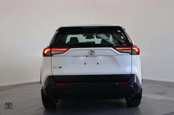 2022 Toyota RAV4 Hybrid GX AWD image 6