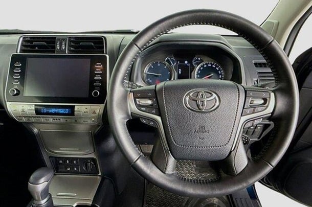 2023 Toyota Prado GXL image 19