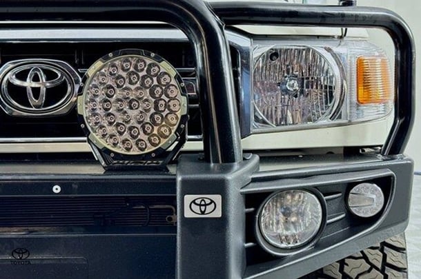 2021 Toyota LANDCRUISER MILITARY GXL image 3