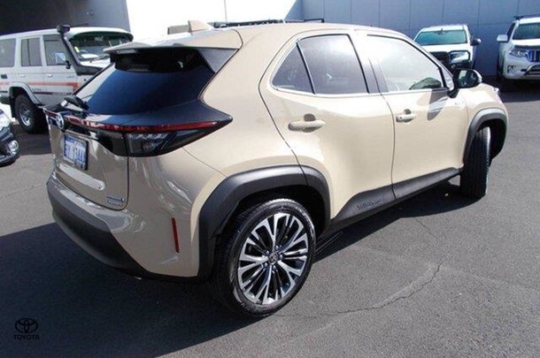 2021 Toyota YARIS CROSS HYBRID Urban image 11