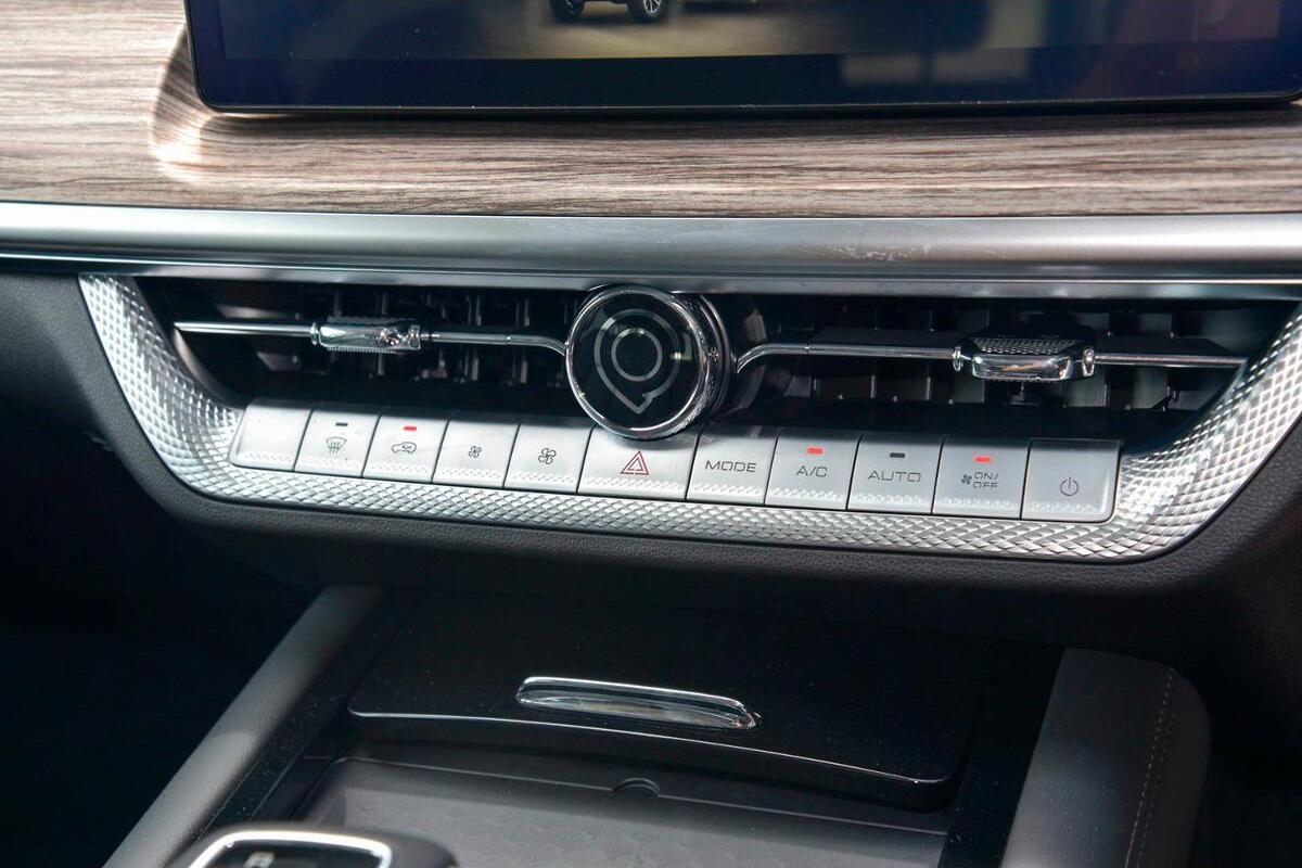 2025 GWM Cannon Alpha Ultra Auto 4WD Dual Cab image 7