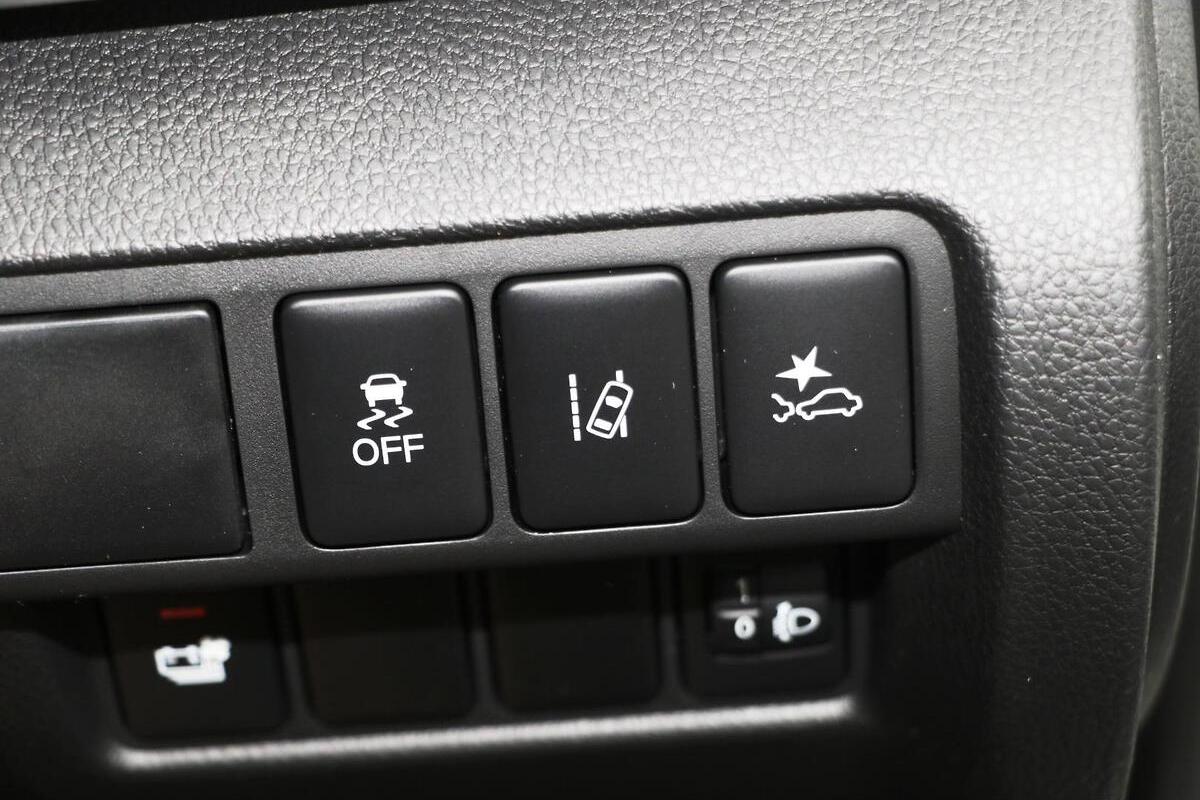 2025 Mitsubishi Eclipse Cross PHEV ES YB Auto AWD MY24 image 16