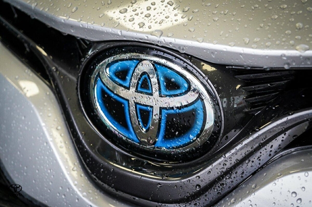 2019 Toyota Camry Hybrid Ascent image 10