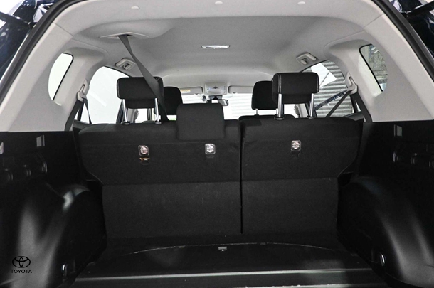 2018 Toyota RAV4 GXL AWD image 21