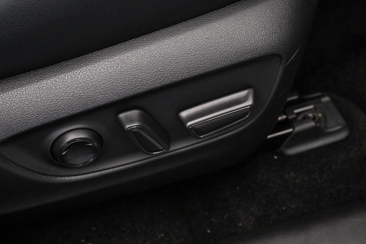 2024 Toyota RAV4 Cruiser Auto 2WD image 13