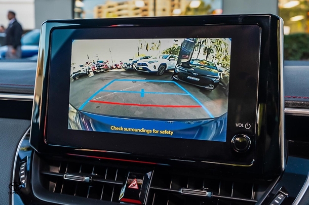 2024 TOYOTA Corolla Hatch Hybrid ZR image 18