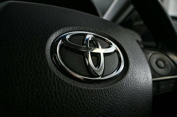 2018 Toyota Camry SL image 17