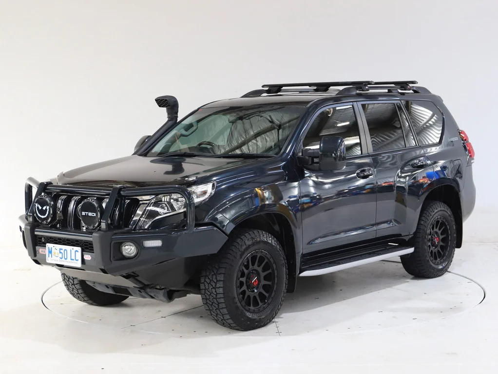 2017 Toyota Prado Kakadu image 3