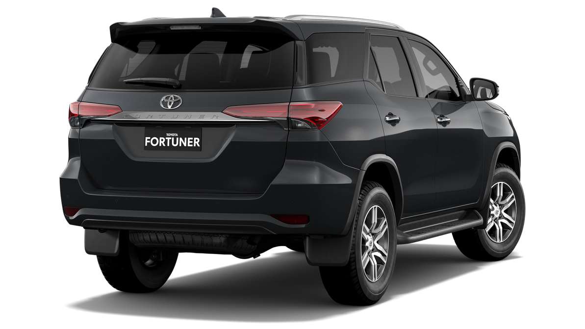 2024 Toyota Fortuner GXL Automatic image 3