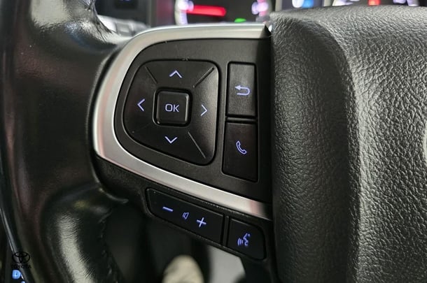 2022 Toyota Granvia Standard image 15