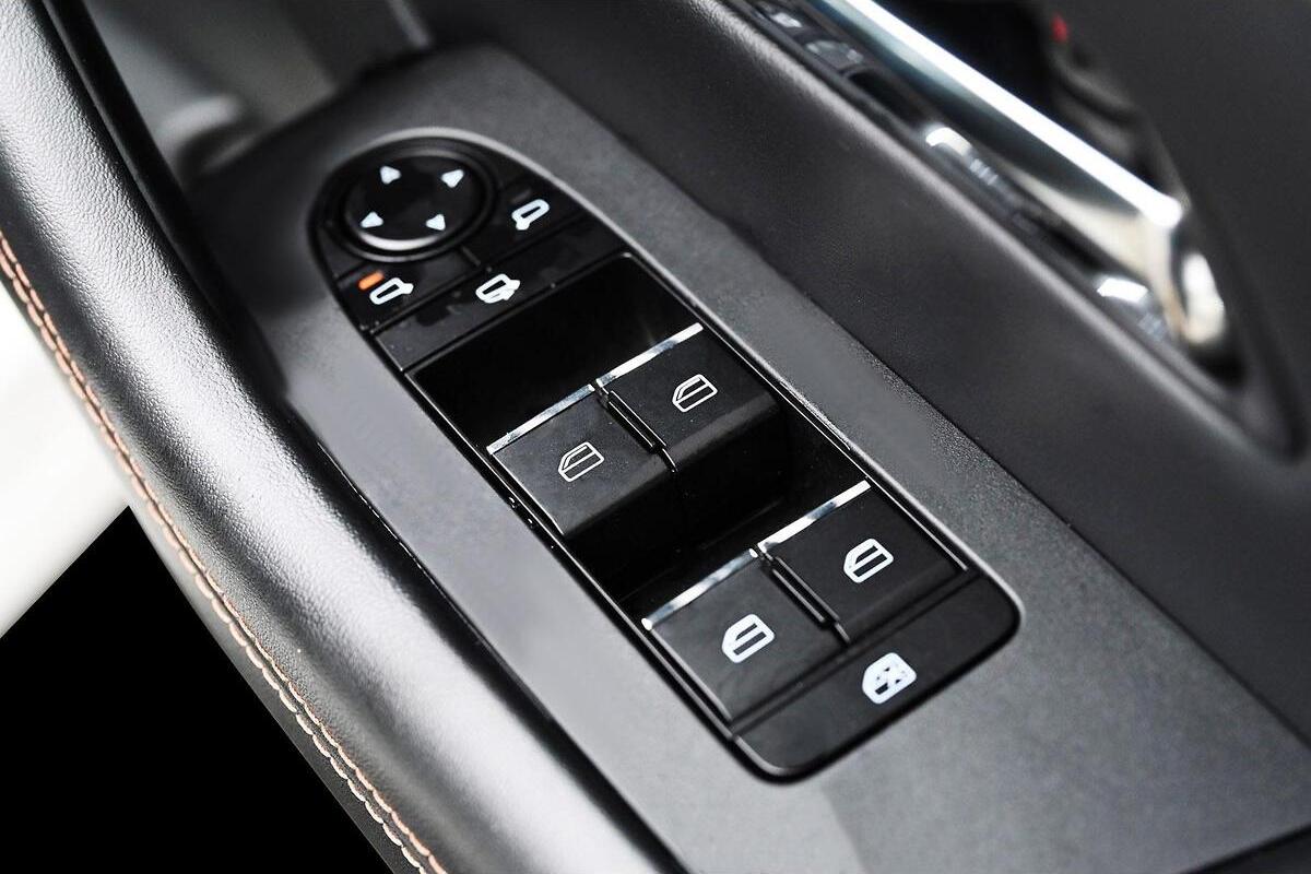 2024 Mazda CX-60 G40e Evolve KH Series Auto i-ACTIV AWD image 13