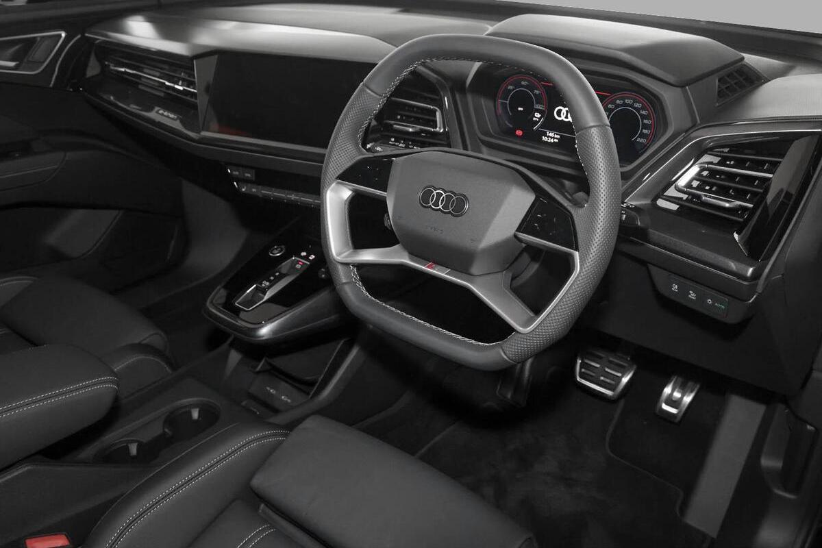 2025 Audi Q4 e-tron 55 Auto e-quattro MY25 image 6