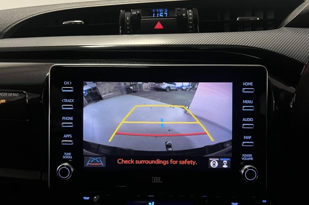 2024 Toyota Hilux GR-S image 19