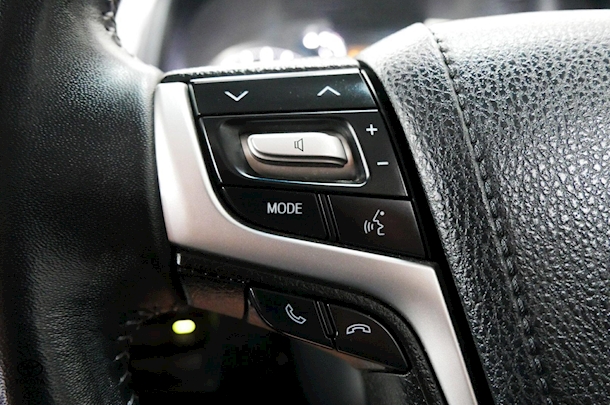 2023 Toyota Prado GXL image 14
