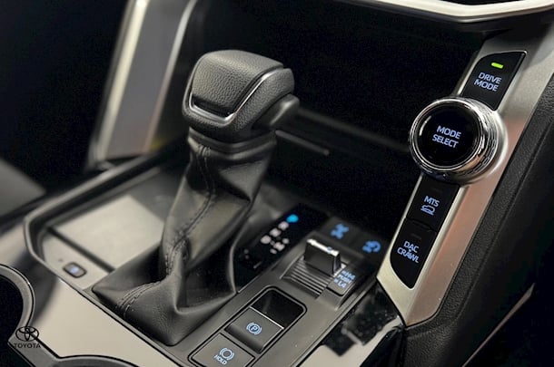 2022 Toyota Landcruiser GXL image 28