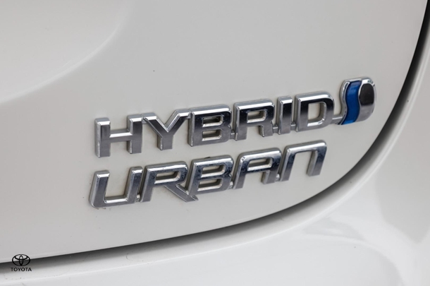 2021 Toyota Yaris Cross Hybrid Urban image 24