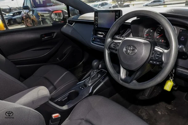 2018 Toyota Corolla Ascent Sport image 7