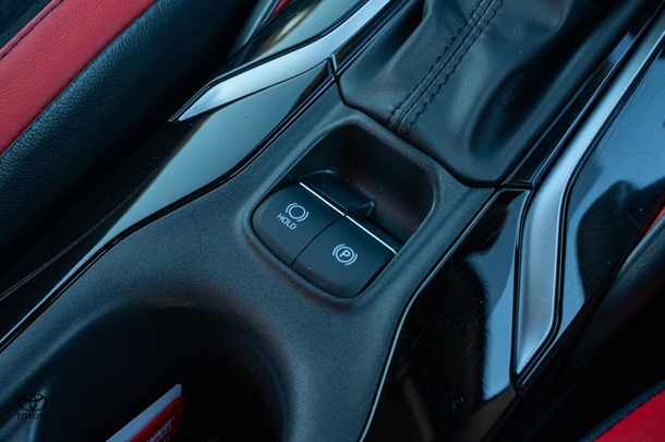 2024 TOYOTA Corolla Hatch Hybrid ZR image 20