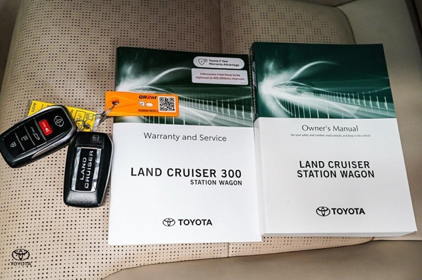 2023 Toyota Landcruiser Sahara ZX image 27