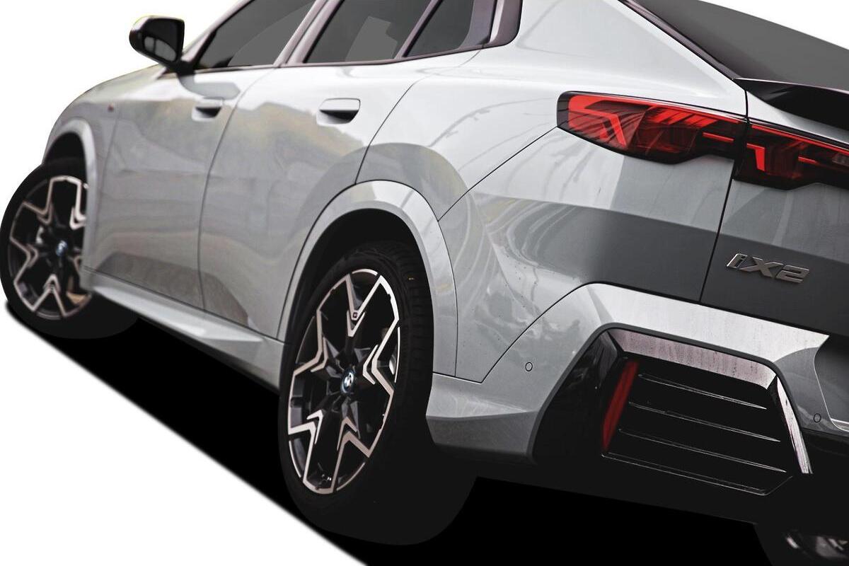 2024 BMW iX2 xDrive30 M Sport U10 Auto AWD image 3