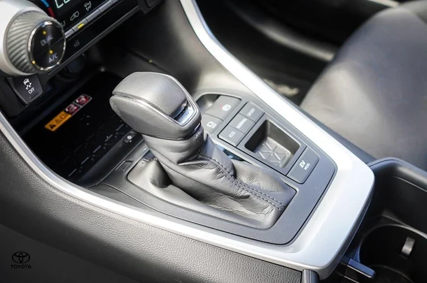 2024 Toyota RAV 4 Hybrid GXL-2WD image 22