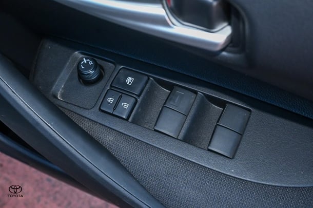 2021 TOYOTA Corolla Sedan SX image 10