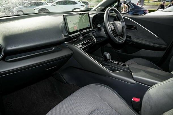 2024 Toyota C-HR Hybrid Koba 2WD image 9