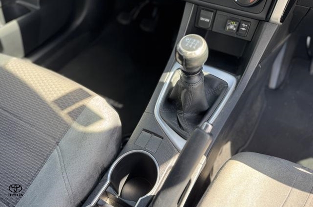 2019 Toyota Corolla Hatch SX image 14