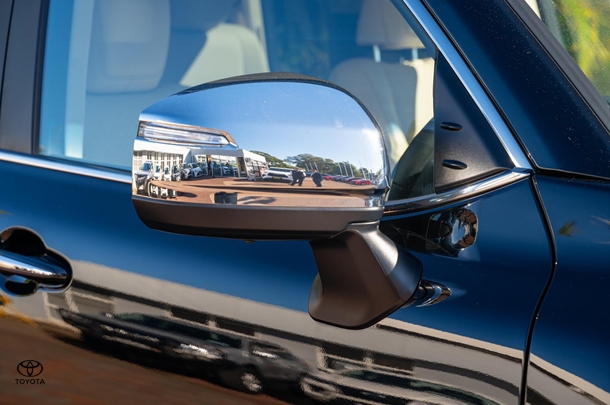2024 TOYOTA Landcruiser Sahara ZX image 25