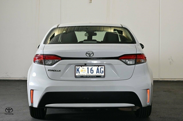 2021 Toyota Corolla Ascent Sport image 22
