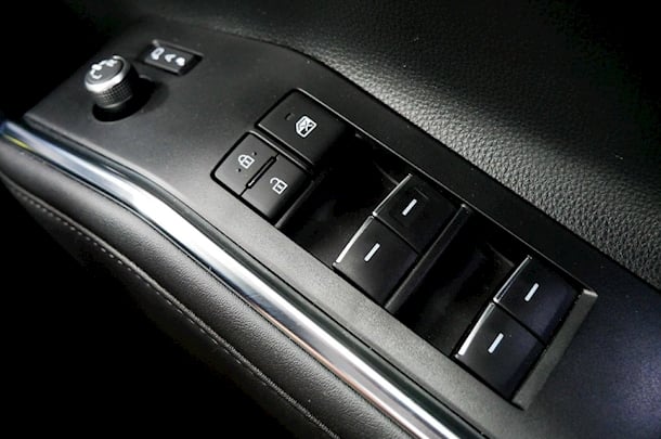 2023 Toyota Kluger Hybrid GRANDE image 18